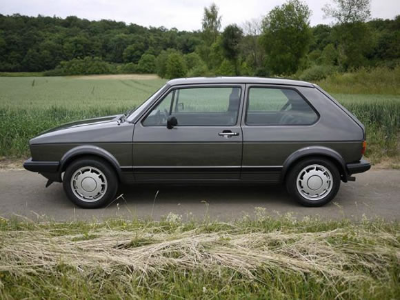 L 94F antrazit metallic 3990