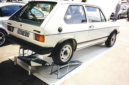 Dessus, dessous, sur les côtés... travail irréprochable