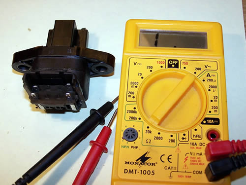 N'importe quel multimètre fera l'affaire