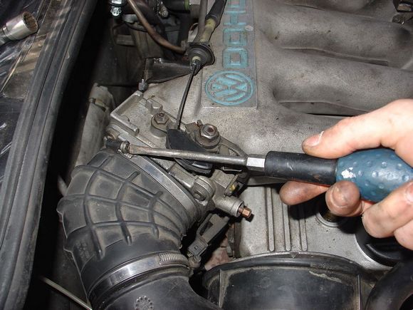 Dépose des durites d'air