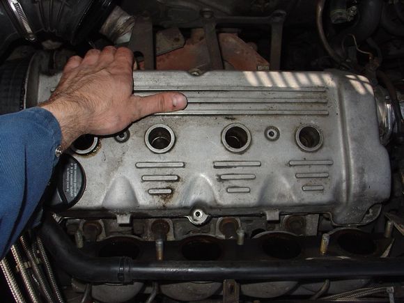 Dépose couvre culasse