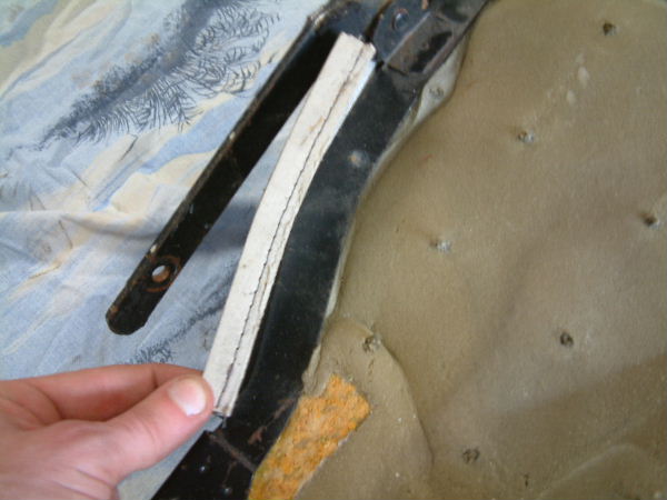 Elle est prise dans la structure de l'assise