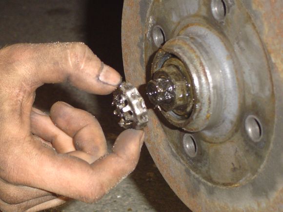 Dépose de l'arrêt.