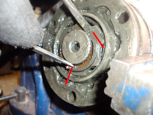 Extraction du circlip